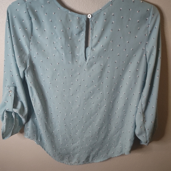 Lily White sheer Blue floral Top Medium - Picture 3 of 3